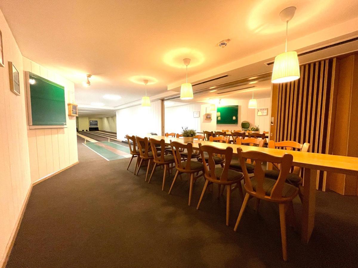Maifeld Sport- Und Tagungshotel فرل المظهر الخارجي الصورة