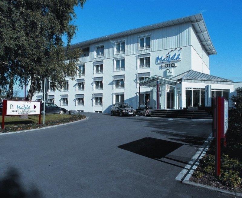 Maifeld Sport- Und Tagungshotel فرل المظهر الخارجي الصورة
